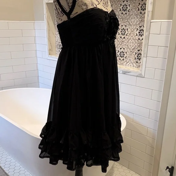 Betsey Johnson Elegant Black Dress - Picture 8 of 13